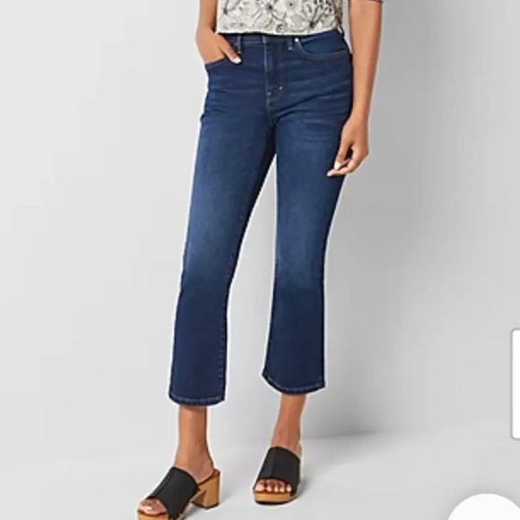 St. John's Bay Cropped Jeans - 12 P - Picture 1 of 5